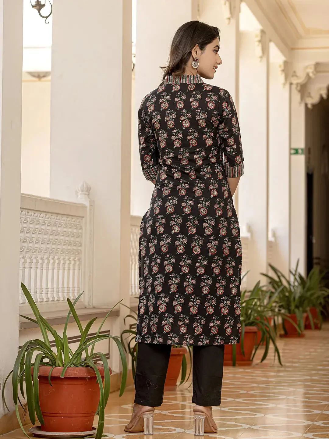 Floral Print Dori_Embroidery Straight Kurta Trouser Set