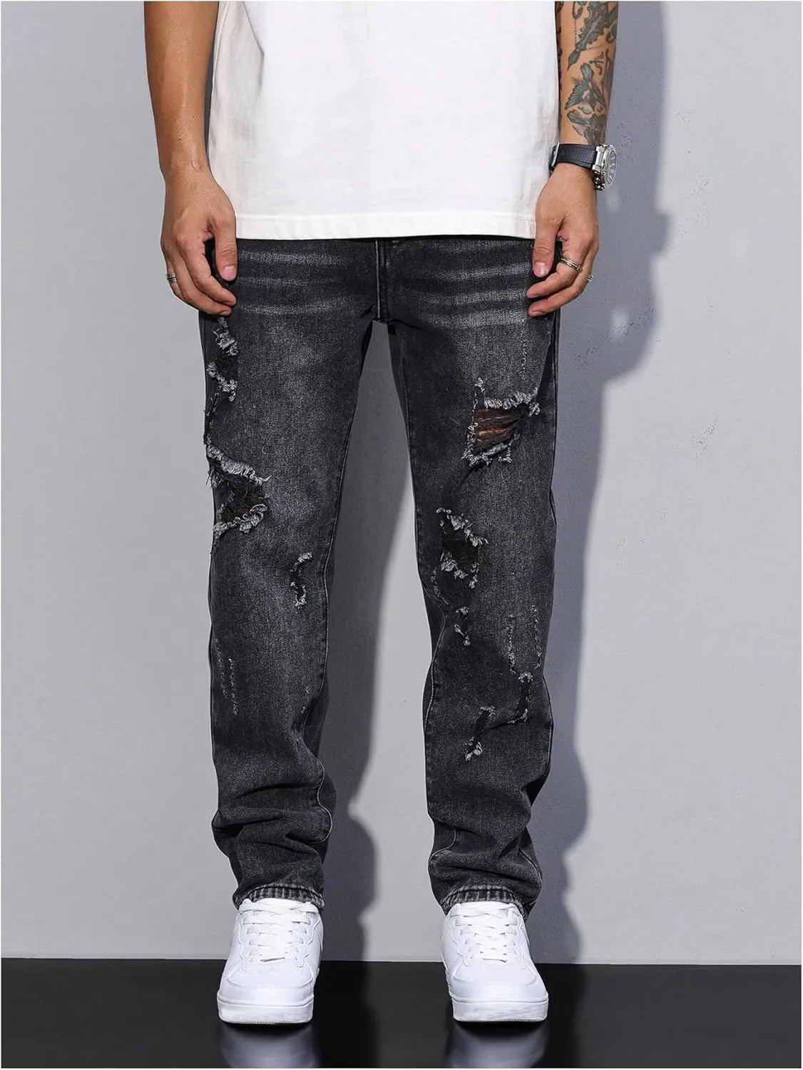 Verdusa Men's Vintage Distressed Ripped Jeans Straight Leg Denim Pants with Pockets